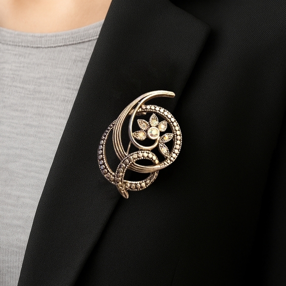 SOLD - Picture 3 of 4